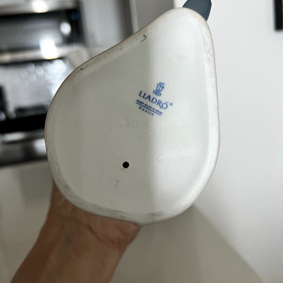 Lladro Spanish Policeman Figurine Vintage 1974 Mint Condition 1974 - Picture 3 of 4